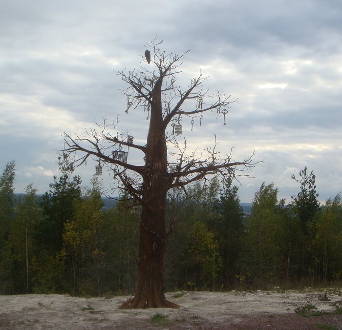 yxhult 11.jpg (90347 bytes)